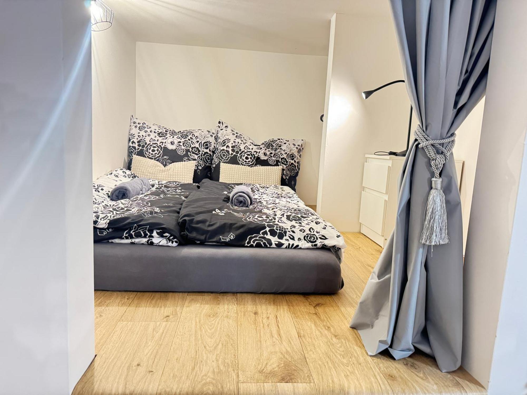 Free Parking - Cozy Apartment Near Vysehrad Railway Bridge براغ المظهر الخارجي الصورة